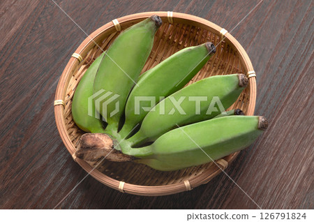 Island bananas, a specialty of Okinawa 126791824