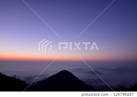 Sea of clouds in the Iga Basin from the Otogi Pass Observation Deck 126796887