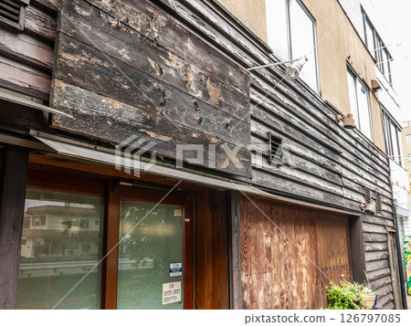 廢棄的飲酒場所 126797085