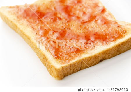 草莓醬吐司 126798610
