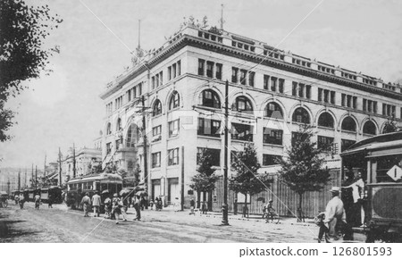 Old photo 1918-1926, Tokyo, Nihonbashi, Muromachi Street and Mitsukoshi Kimono Store 126801593