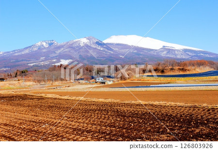 Snow-capped Mt. Asama in March Mountains of Shinshu Scenery of Shinshu Snow-capped Mt. Asama in March Mountains of Shinshu Scenery of Shinshu 126803926