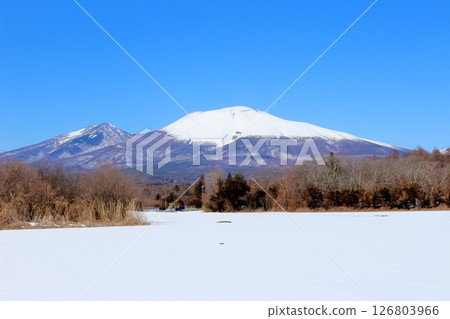 Snow-capped Mt. Asama in March Mountains of Shinshu Scenery of Shinshu Snow-capped Mt. Asama in March Mountains of Shinshu Scenery of Shinshu 126803966