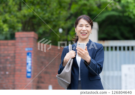 女人,商務,智慧型手機 女人,商務,智慧型手機 126804640