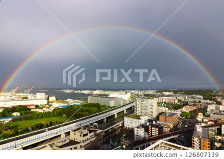城市上空的彩虹 城市上空的彩虹 126807139