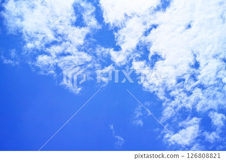 藍色的天空和雲圖像 126808821