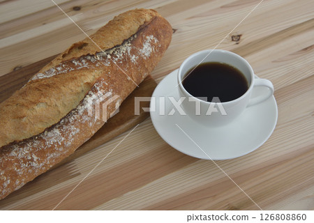 咖啡與法國麵包 - 咖啡場景 126808860