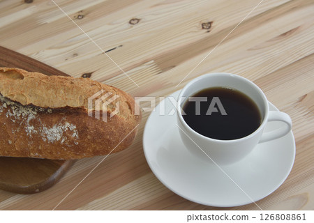 咖啡與法國麵包 - 咖啡場景 126808861