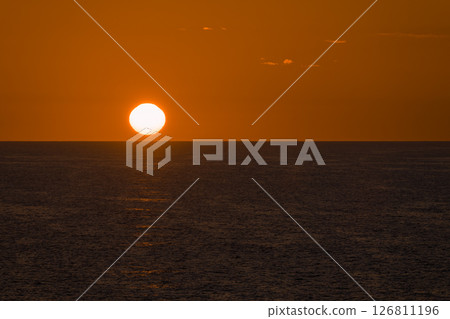 [Sunrise from the Sunflower bound for Sapporo Oarai] 126811196