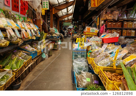 Taipei's Herb Lane Medicinal Herb Market 126812898