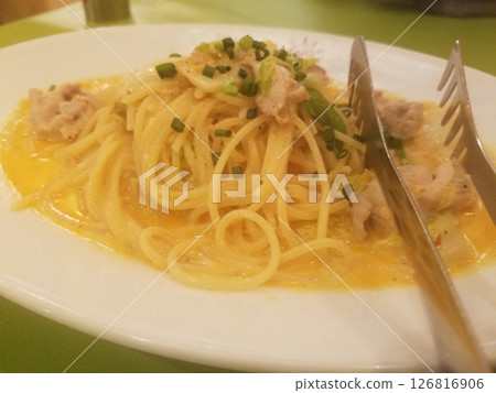 簡單的豬肉義大利麵 126816906