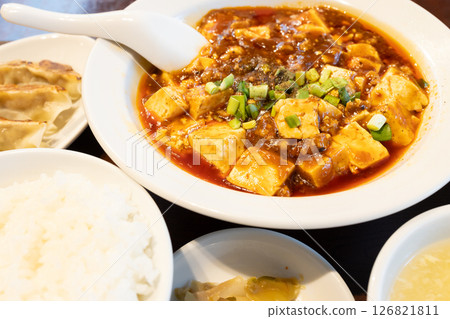 好吃的麻婆豆腐套餐 好吃的麻婆豆腐套餐 126821811