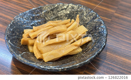 Menma as a topping when ordering at a ramen restaurant 126822016