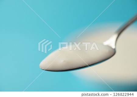 優格圖片（庫存照片） 126822944