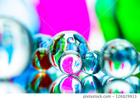 Many marbles 126829913