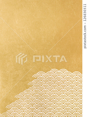 Japanese pattern background with texture of gold leaf of Seigaiha (background material) Gold leaf and white Japanese pattern background with texture of gold leaf of Seigaiha (background material) Gold leaf and white 126830311