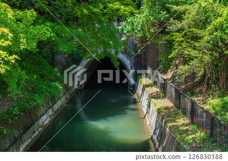 琵琶湖疏水、第一疏水、第三隧道入口、京都市 琵琶湖疏水、第一疏水、第三隧道入口、京都市 126830388