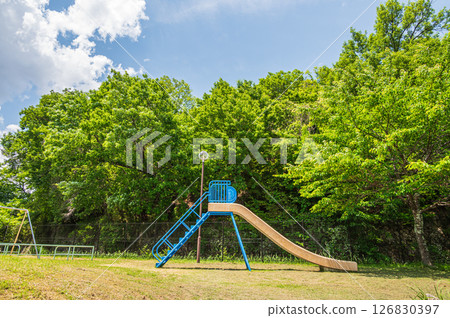 Lake Biwa Canal, a park along the canal, Fuuji Yamakita Children's Park, Kyoto City 126830397