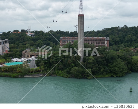 新加坡港口上空纜車的鳥瞰圖 126830625