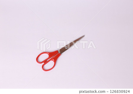 紅柄剪刀（文具及辦公用品） 126830924