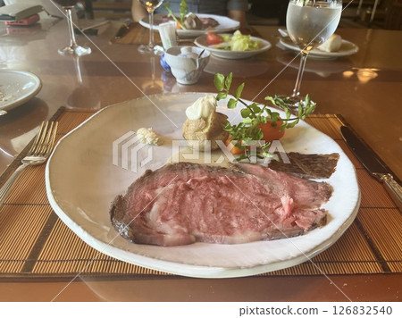 烤牛肉 1 烤牛肉 1 126832540