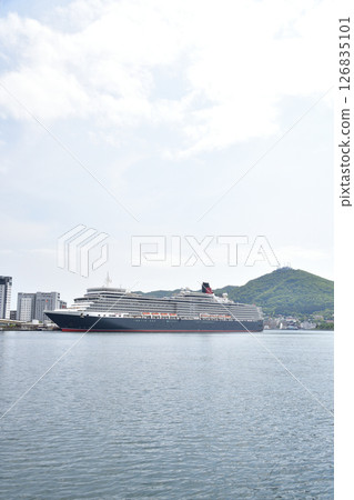 Photographing the cruise ship Queen Elizabeth calling at Hakodate Port in Hakodate, Hokkaido in spring Photographing the cruise ship Queen Elizabeth calling at Hakodate Port in Hakodate, Hokkaido in spring 126835101