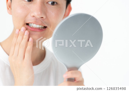 Men: Periodontal disease prevention Men: Periodontal disease prevention 126835498