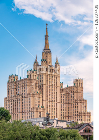 The view on the residential Stalinist high-rise building on Kudrinskaya Square. It is the one of seven Stalinist skyscrapers built in 1947-1954. 126837439