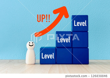 一個人升級的圖像和箭頭 126838846