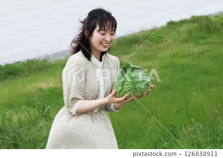 生活在豐富的自然之中 生活在豐富的自然之中 126838911