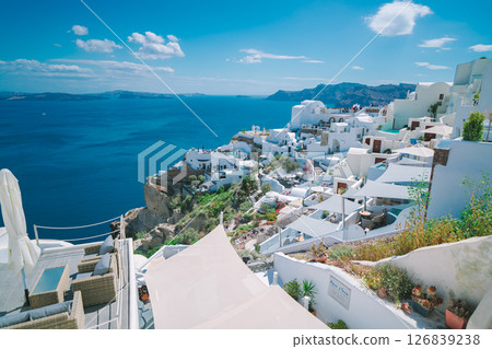 Beautiful scenery seen on a trip to Santorini (2025) 126839238