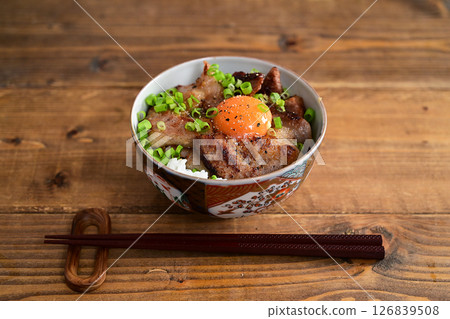 豬肚味噌蓋飯 126839508