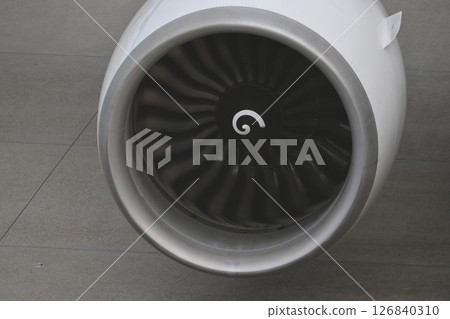 Turbofan engine Turbofan engine 126840310