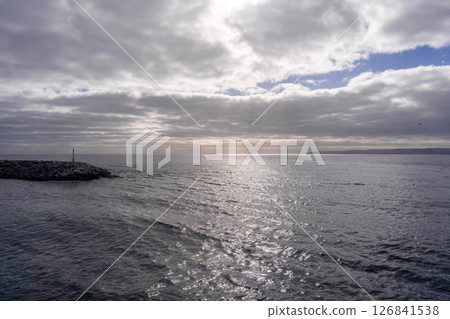 Dramatic cloudy sky over Cape Jervis coastline, Australia 126841538