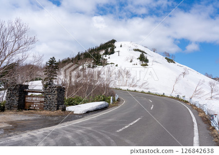 岩手縣八幡平市八幡平Aspite線剛開通,仍有積雪 岩手縣八幡平市八幡平Aspite線剛開通,仍有積雪 126842638