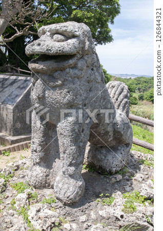 Stone sculpture large dumplings of Tomori 126844321