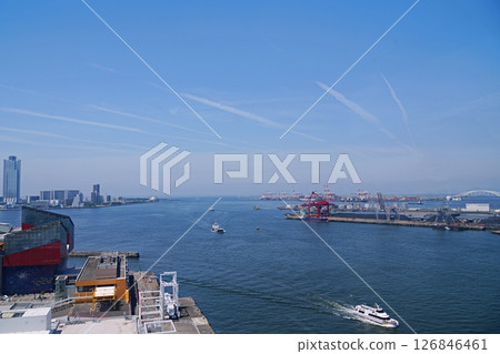 大阪港、從摩天輪上眺望大阪港（夢洲、咲洲方向）（夏季） 126846461