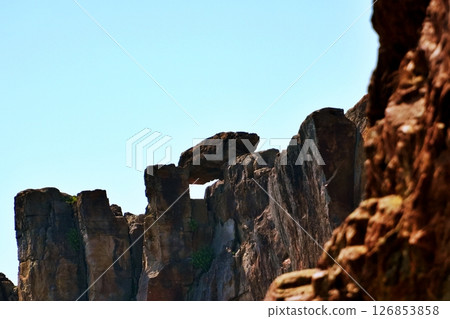 突然岩是和歌山縣白濱町三段壁上的風景名勝 126853858