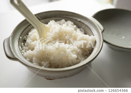 Rice cooked in the pot 126854366