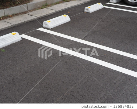 Cars parked in a parking lot. Take a break for a rest. Perfect image for copy space. Carport image. Cars parked in a parking lot. Take a break for a rest. Perfect image for copy space. Carport image. 126854832