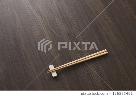 Japanese style image of chopsticks 126855491