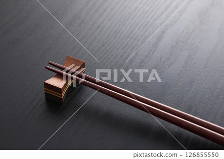 Japanese style image of chopsticks 126855550