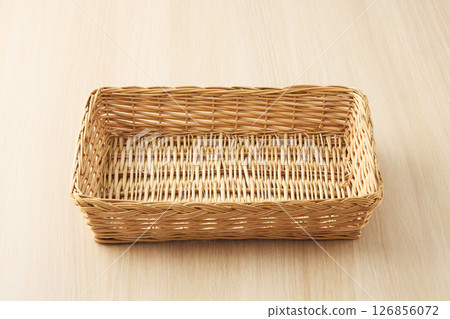 Basket made of natural materials 126856072