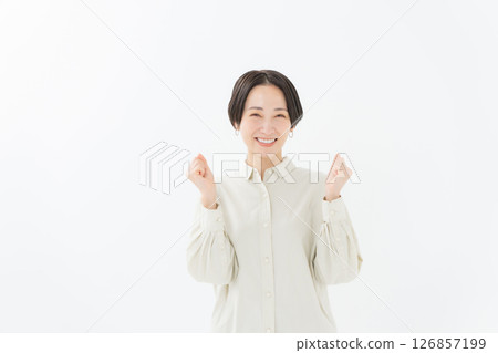 女性肖像 126857199