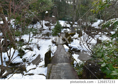 Snow at Hosen-in Temple in Ohara, Kyoto Snow at Hosen-in Temple in Ohara, Kyoto 126857233