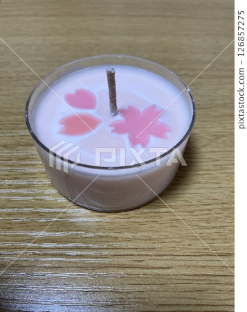 使用前的蠟燭 126857275