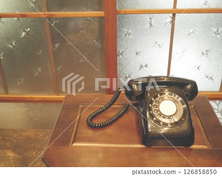 Retro black telephone Retro black telephone 126858850