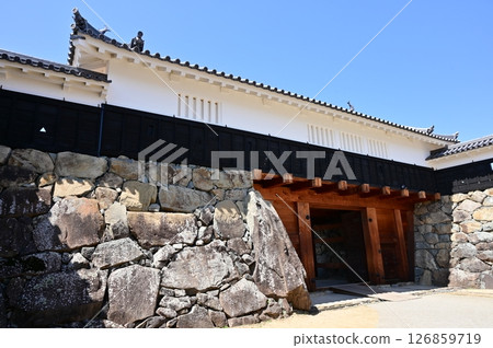 Taikomon Gate and Castle Gate Matsumoto Castle 126859719