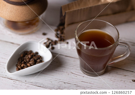 preparation of specialty coffee infusion 126860257