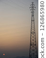 日出和塔 126865980